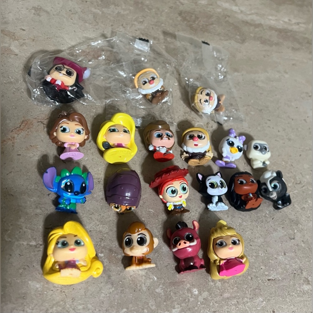 Disney Doorables Lot